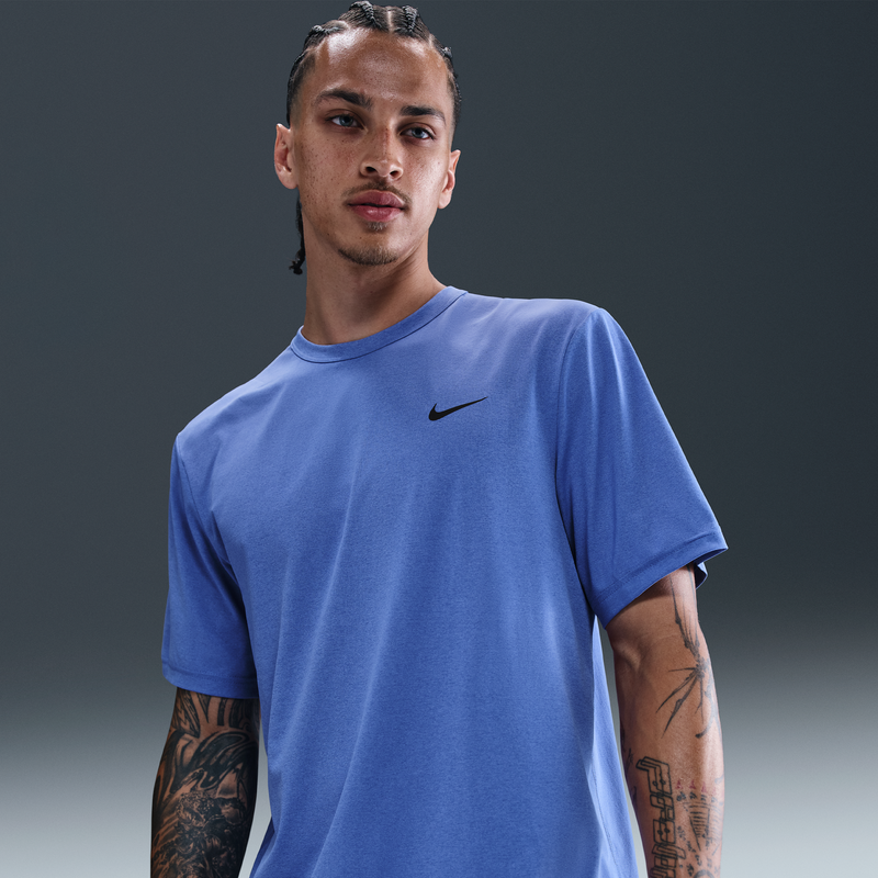 Playera Versátil De Manga Corta Dri-Fit Uv Para Hombre Nike Hyverse Azul