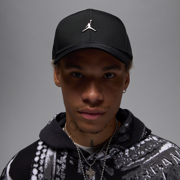 Gorra Con Estructura Con Jumpman Metálico Jordan Rise Negro