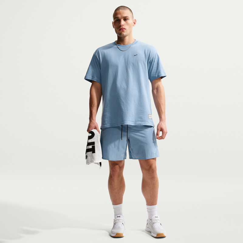 Shorts versátiles Dri-FIT de 18 cm sin forro para hombre Nike Unlimited