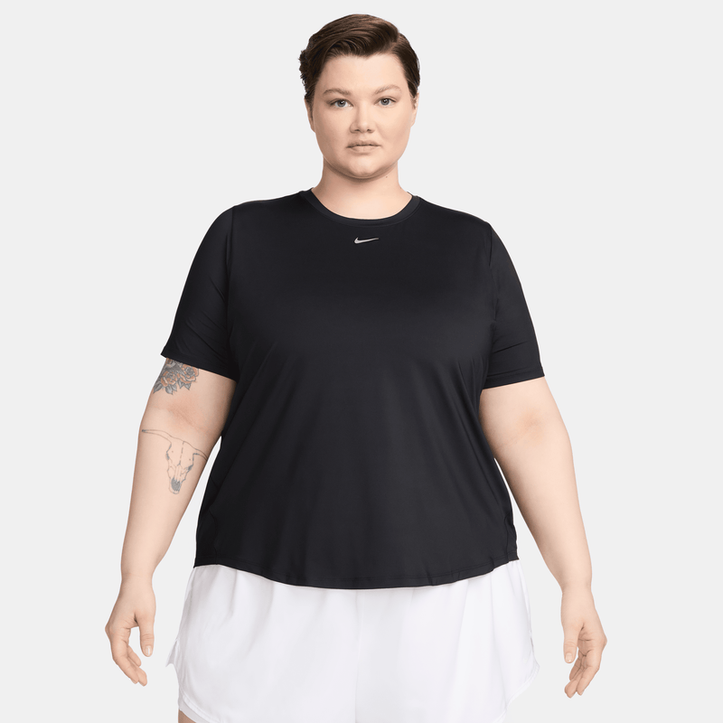Nike talla grande Playera de manga corta Dri-FIT para mujer One Classic Negro