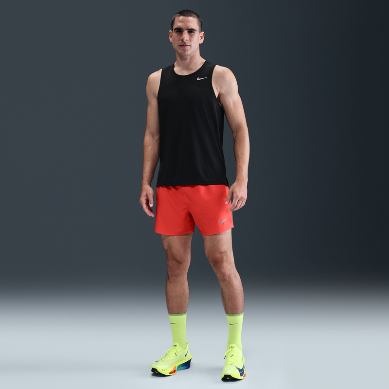 Shorts De Correr Dri-Fit De 13 Cm Con Forro De Ropa Interior Para Hombre Nike Challenger Rojo
