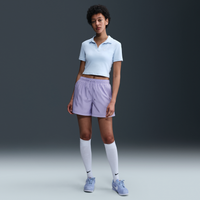 Shorts de tiro medio para mujer Nike Sportswear Classic Wovens Morado