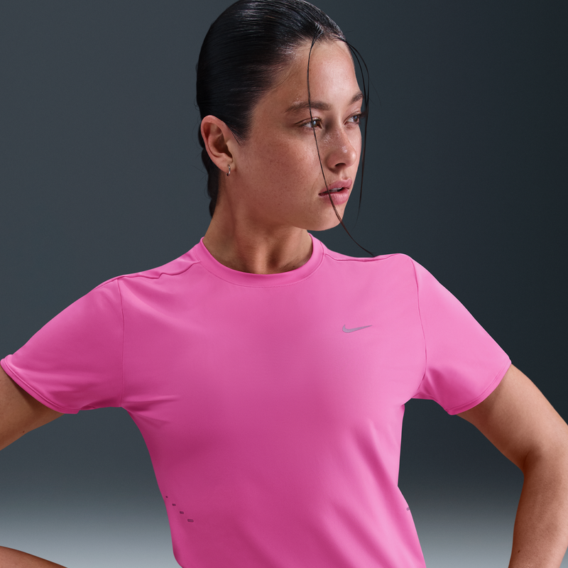 Playera De Correr De Manga Corta Dri-Fit Para Mujer Nike Swift Rosa