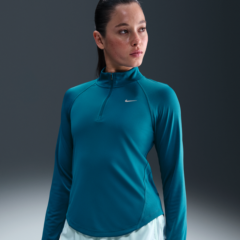 Playera de running Dri-FIT de cierre de 1/4 para mujer Nike Tempo Swoosh Run Azul