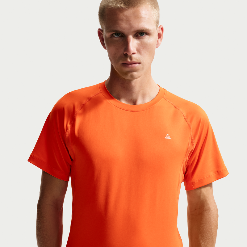 Playera de interior deportivo de manga corta Dri-FIT para hombre Nike ACG \\"Wildsee\\"
