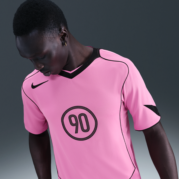 Playera De Fútbol De Manga Corta Dri-Fit Para Hombre Nike Total 90 Rosa
