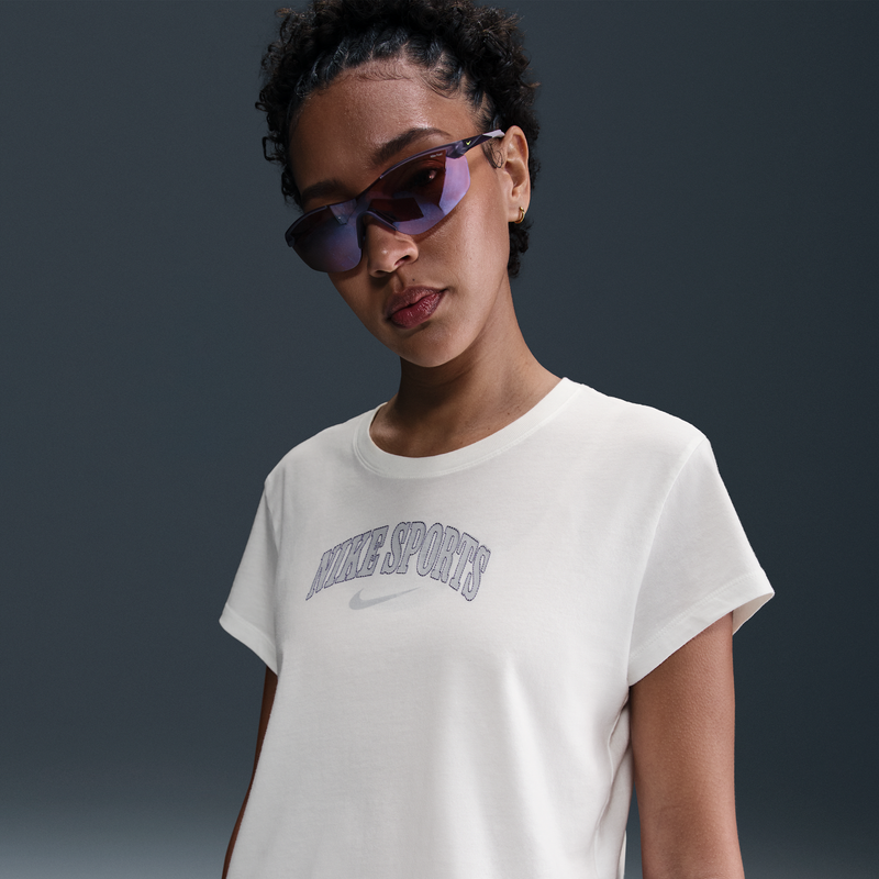 Playera de manga corta para mujer Nike Sportswear