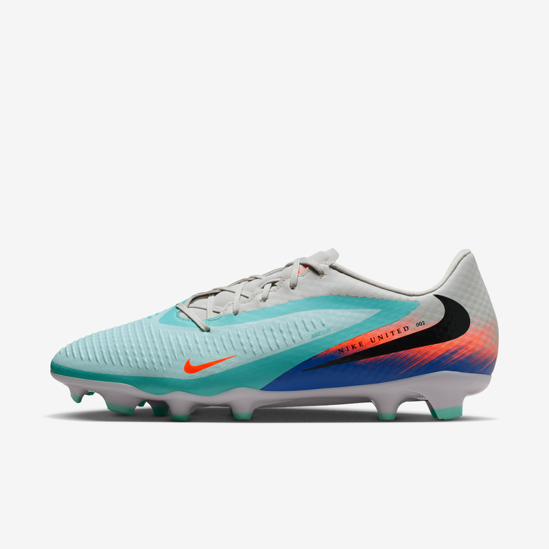 Tacos de fútbol para terrenos múltiples Nike United Phantom 6 Low Academy