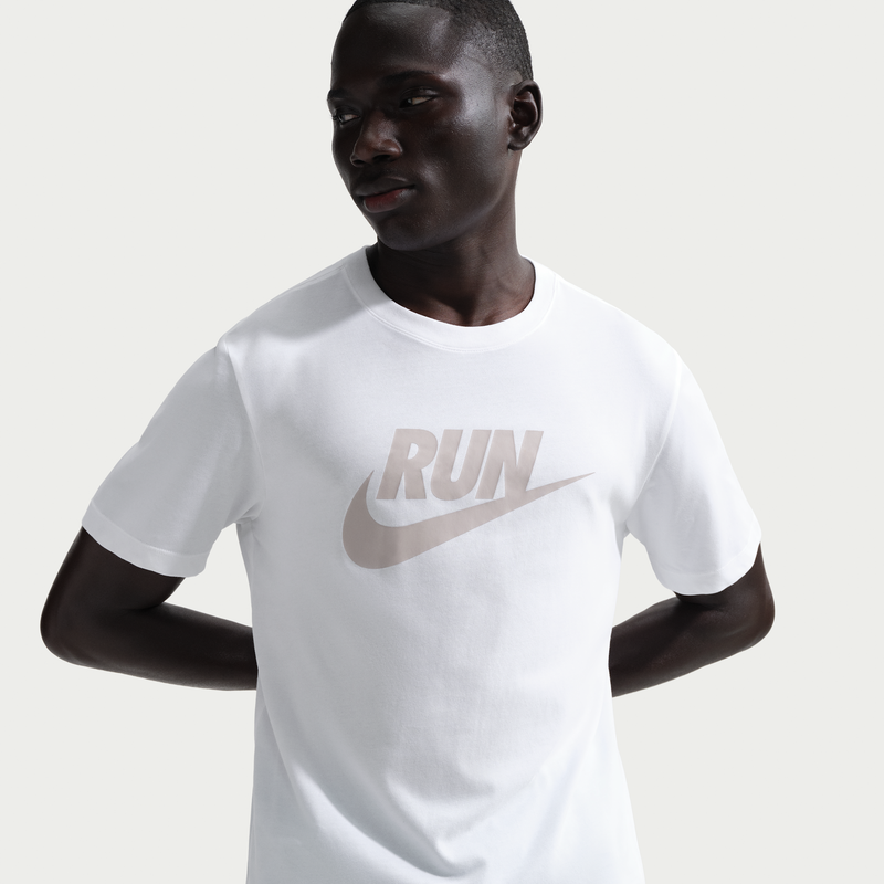 Playera de correr Dri-FIT para hombre Nike Blanco