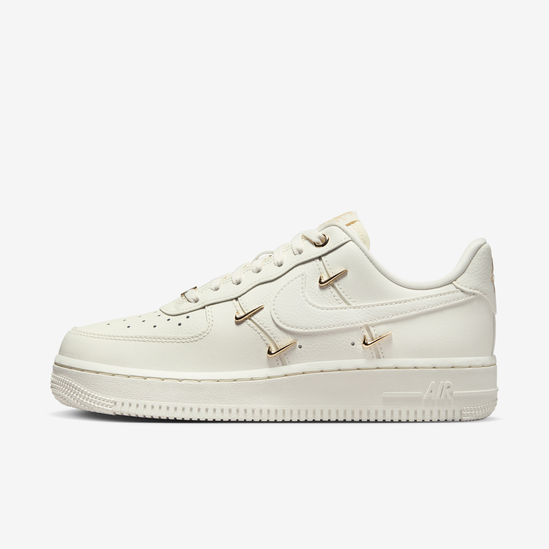 Tenis Para Mujer Nike Air Force 1 '07 Lx Blanco
