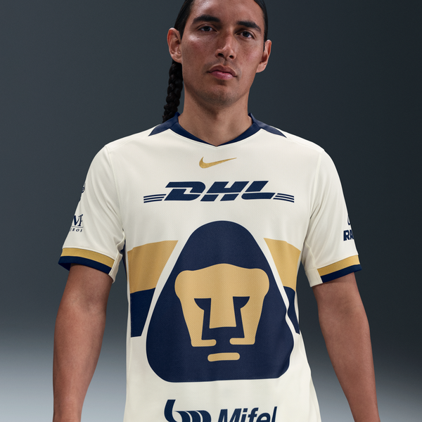 Jersey De Fútbol Nike Dri-Fit Replica De Los Pumas Unam Local 2025/26 Stadium Para Hombre Blanco