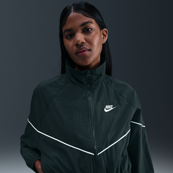 Chamarra Tejida Para Mujer Nike Sportswear Windrunner Verde