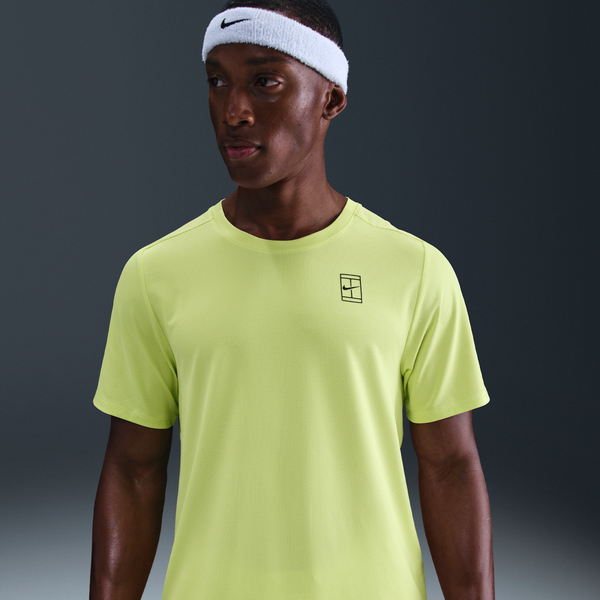Playera De Tenis Dri-Fit Para Hombre Nikecourt Advantage Amarillo