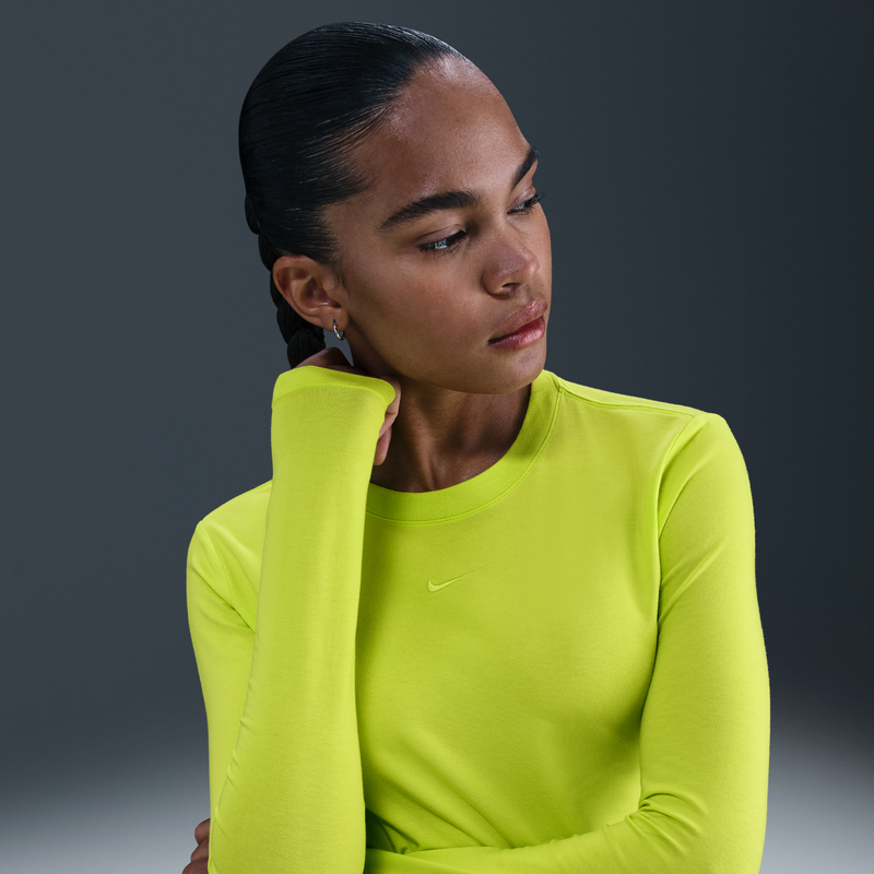 Playera De Manga Larga Slim Cropped Para Mujer Nike Sportswear Chill Knit Verde