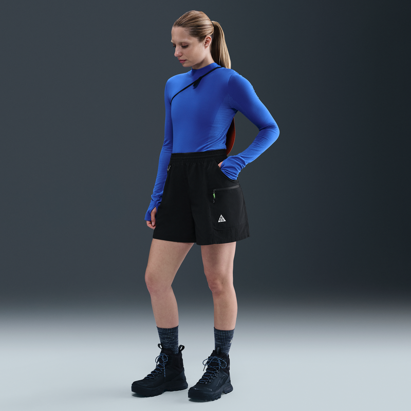 Shorts para mujer Nike ACG "Death Bloom" Negro