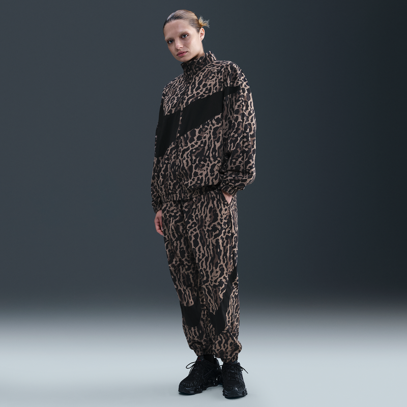 Pantalones De Tejido Woven Estampados Para Mujer Nike Sportswear Negro