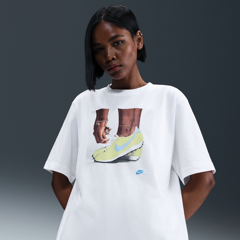 Playera de ajuste holgado Nike Sportswear para mujer Blanco