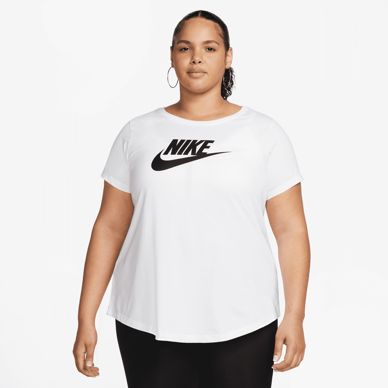 Playera Con Logotipo Talla Grande Para Mujer Nike Sportswear Essentials Blanco