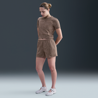 Shorts de French Terry con estampado de tiro medio para mujer Nike Sportswear Chill Terry Marrón