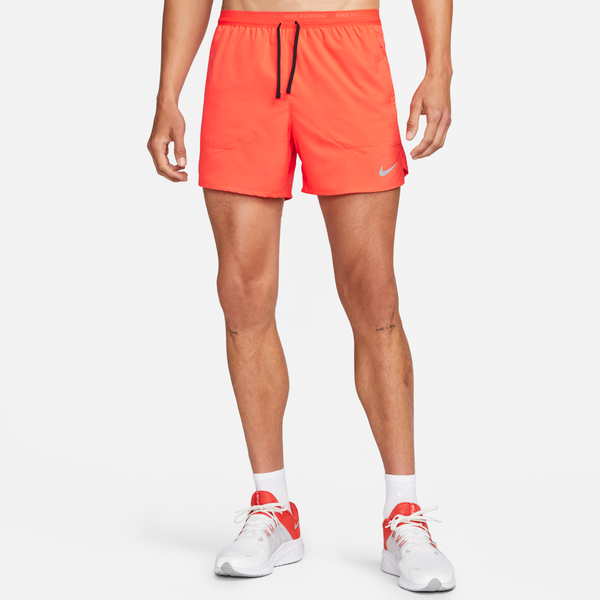 Shorts De Correr Dri-Fit De 13 Cm Con Forro De Ropa Interior Para Hombre Nike Stride Rojo