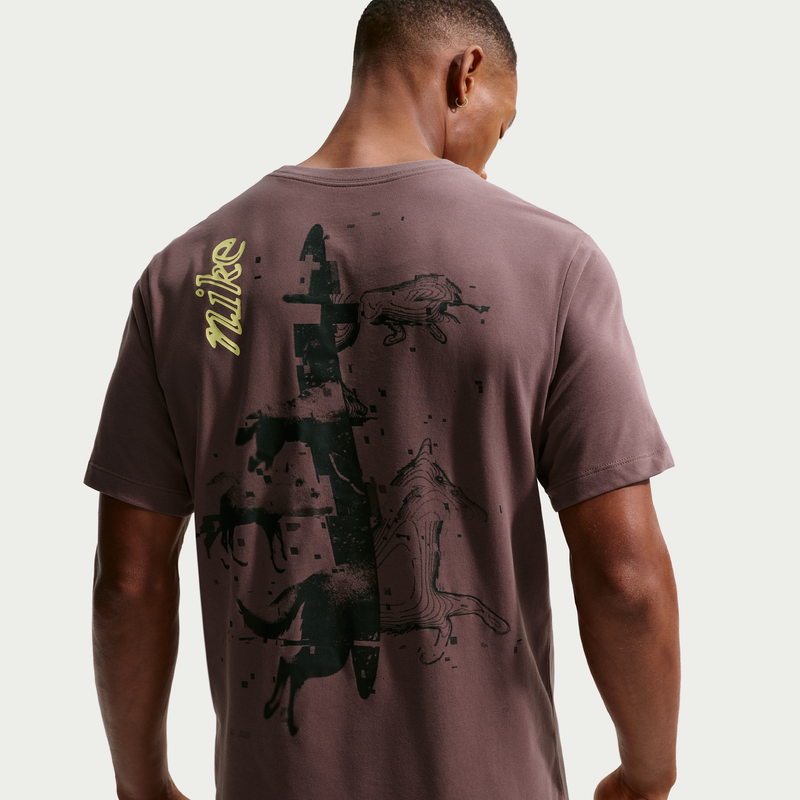 Playera de correr Dri-FIT para hombre Nike Morado