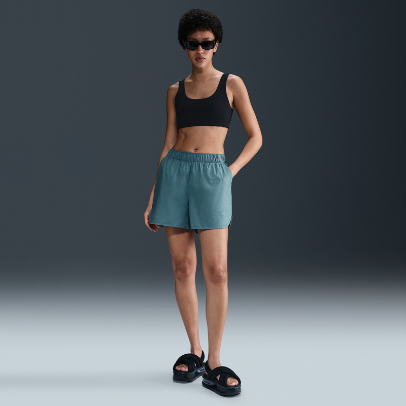 Shorts De Tiro Medio De 13 Cm Para Mujer Nike Sportswear Chill Poplin Azul