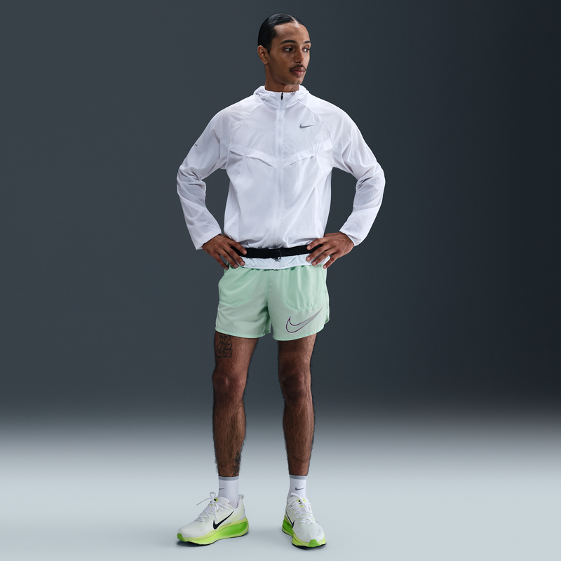 Shorts De Correr Dri-Fit De 13 Cm Con Forro De Ropa Interior Para Hombre Nike Stride Verde