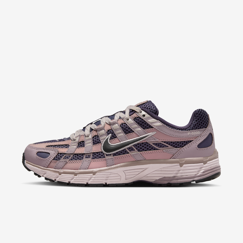 Tenis Con Detalles Reflejantes Para Mujer Nike P-6000 Se Gris