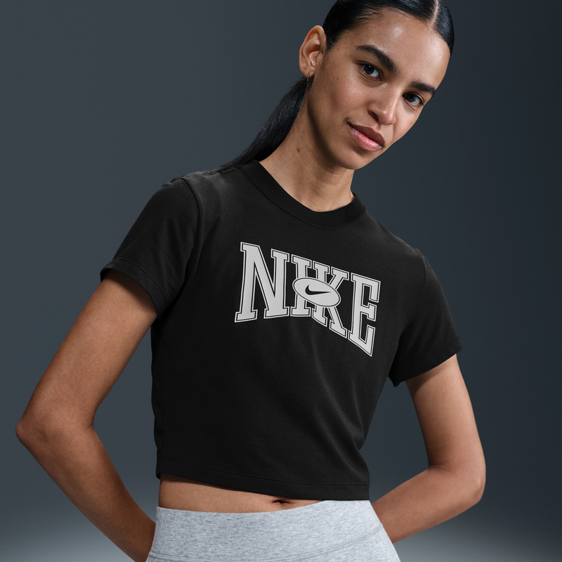 Playera slim cropped para mujer Nike Sportswear