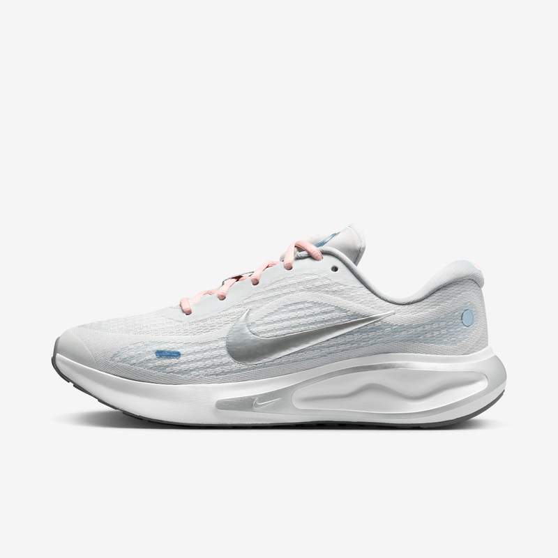 Tenis de correr en pavimento para mujer Nike Journey Run Gris