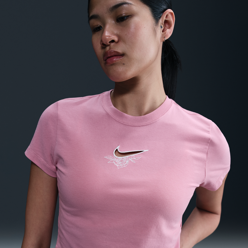 Playera Slim Cropped Para Mujer Nike Sportswear Chill Knit Rosa