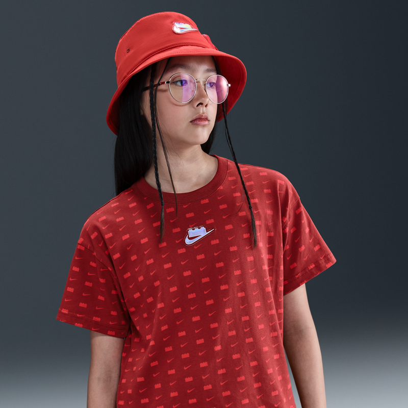 Playera cropped para niña Nike x LEGO® Collection Rojo