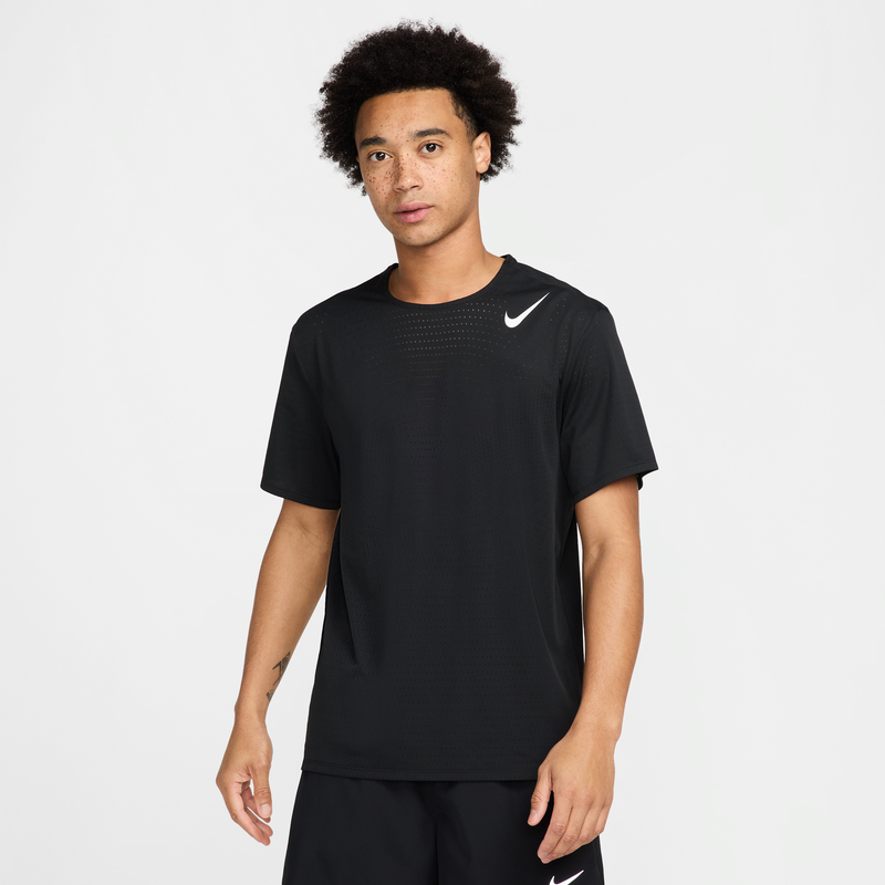 Playera de correr de manga corta Dri-FIT ADV para hombre Nike AeroSwift Negro