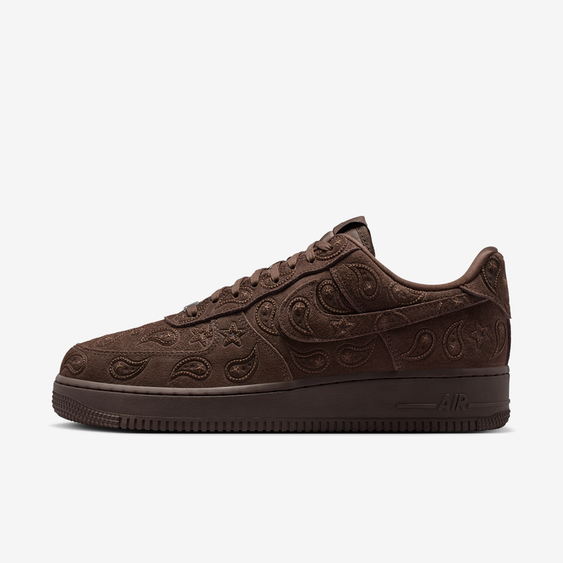 Tenis para hombre Air Force 1 \'07 LV8