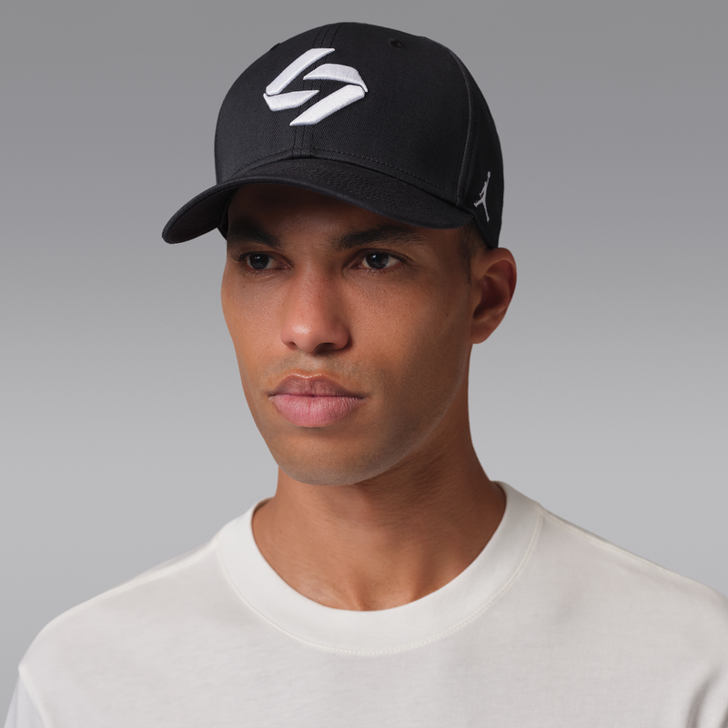 Gorra estructurada ajustable Luka Rise Negro