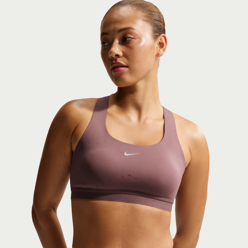 Bra deportivo de alta sujeción con forro ligero para mujer Nike Swift Morado