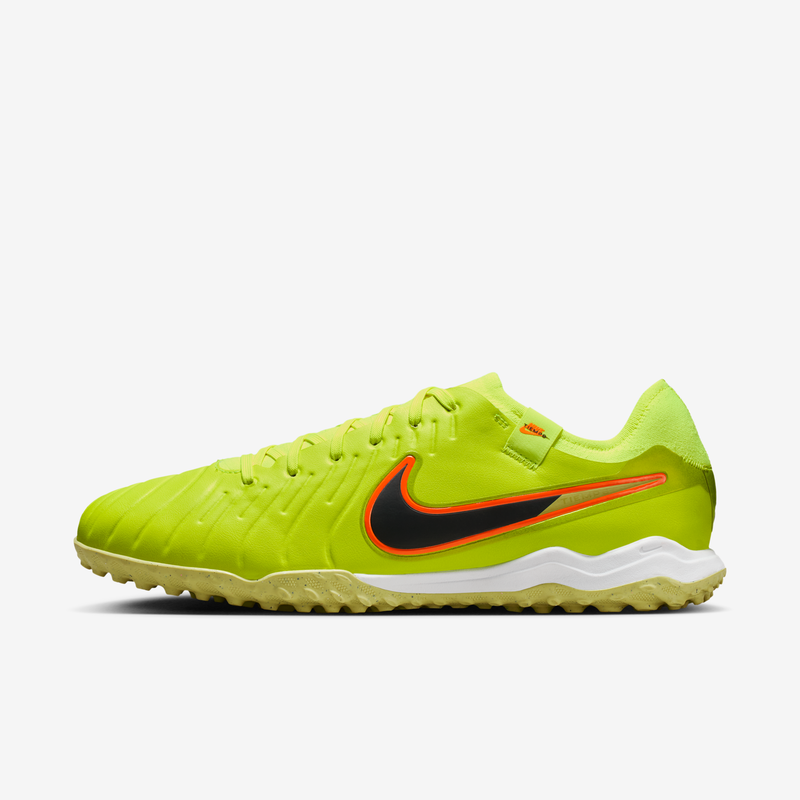 Tacos de fútbol de corte low para pasto sintético (turf) Nike Tiempo Legend 10 Pro Amarillo