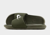 Nike Victori One Slides green