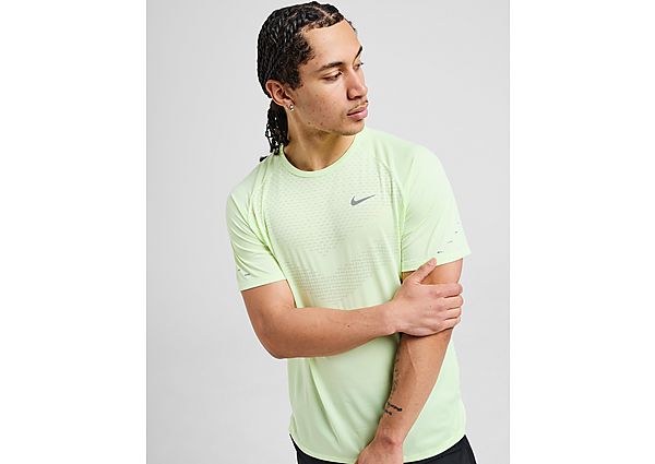 Nike Stride TShirt Barely Volt