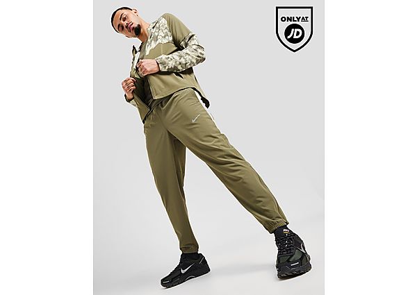 Nike Challenger Woven Track Pants