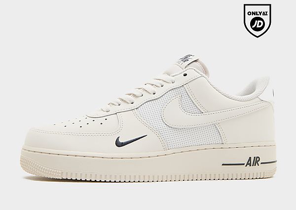 Nike Air Force 1 '07 LV8