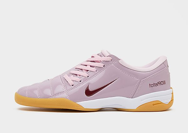 Nike Total 90