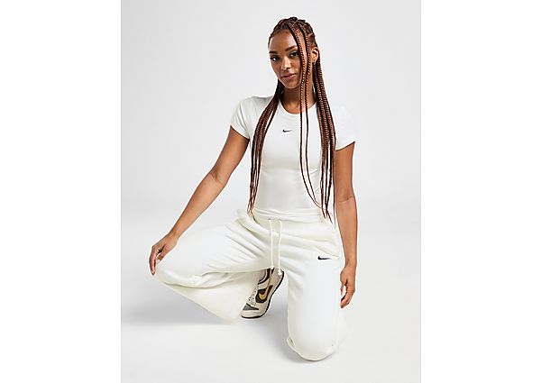 Nike Essential Sportswear Chill Knit T-Shirt