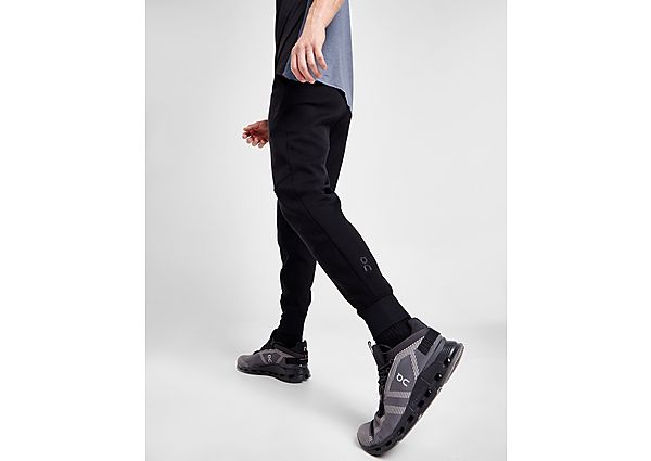 On Running Tech Track Pants Black