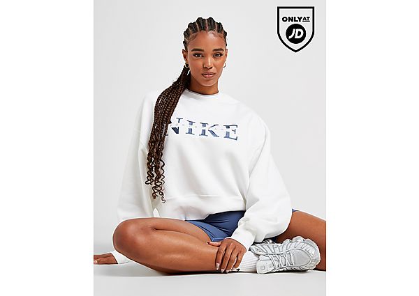 Nike Graphic Swoosh Crew Sweatshirt