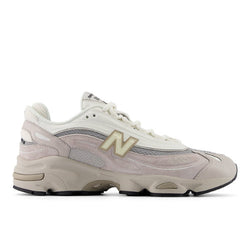 New Balance Unisex 1000 in Grey/White Leather, 