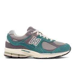 New Balance Unisex 2002R in Green/Grey Suede/Mesh, 