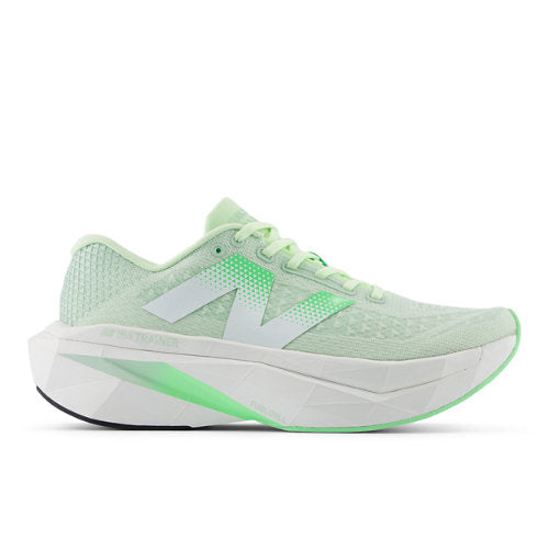 New Balance FuelCell SuperComp Trainer v3 in Green White Synthetic