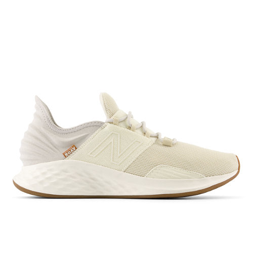 New Balance Men's Fresh Foam Roav in Beige Synthetic, 