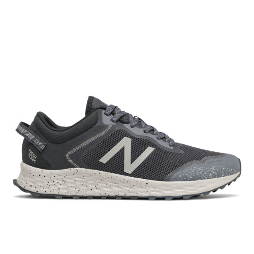 New Balance Men's FreshFoam Arishi Trail in Black/Grey Synthetic, 